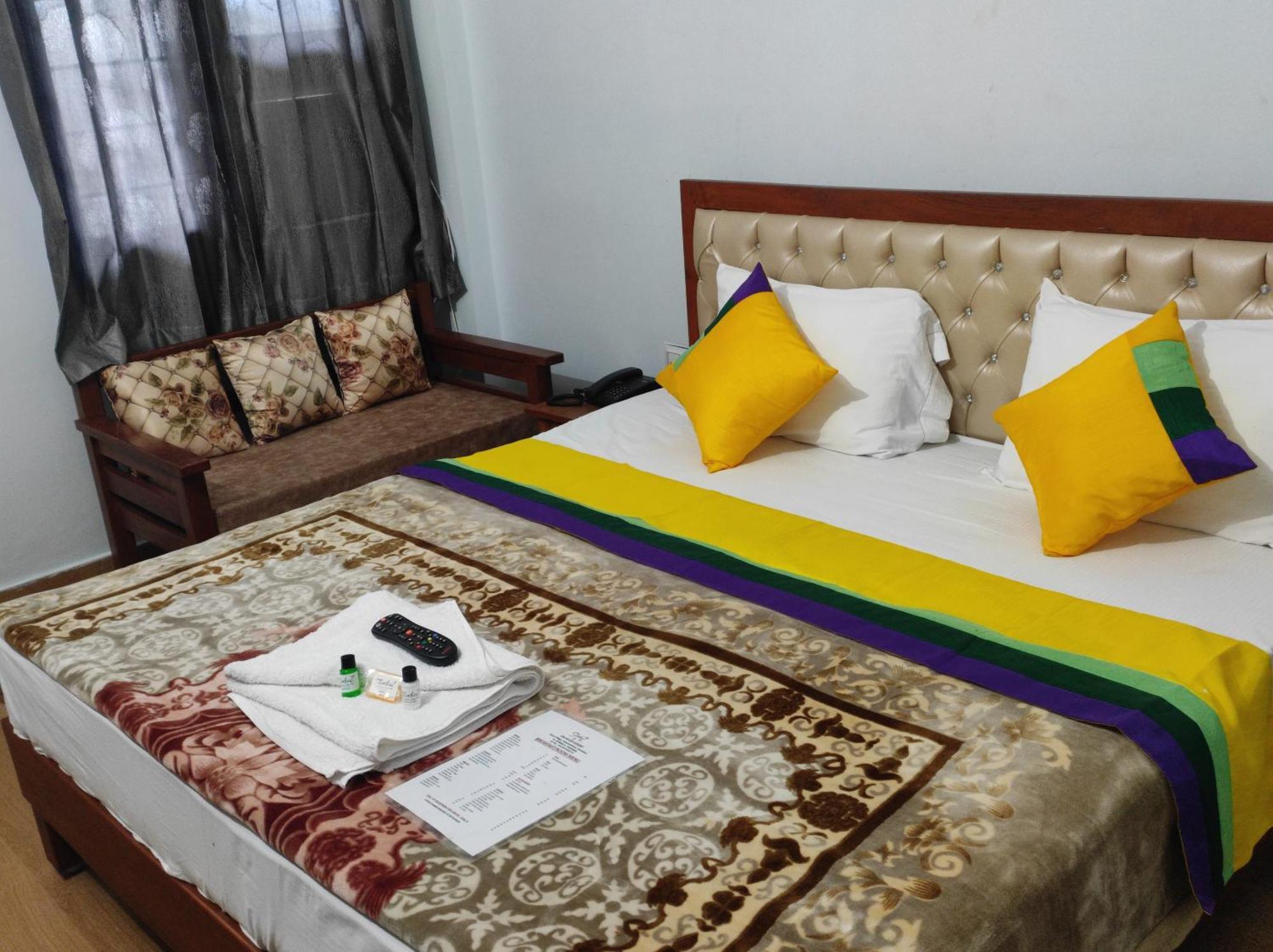 Hotel Studioz Sahastradhara Dehradun Dış mekan fotoğraf