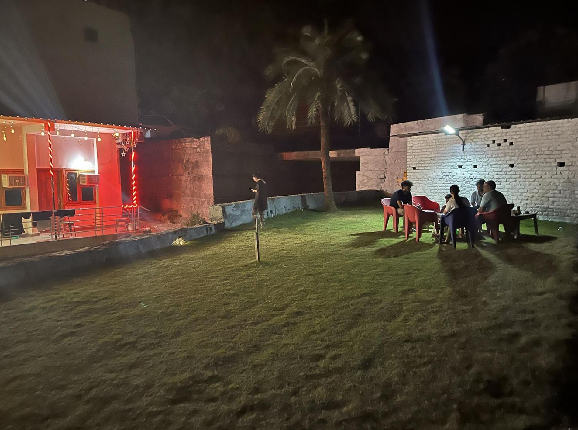 Hotel Studioz Sahastradhara Dehradun Dış mekan fotoğraf